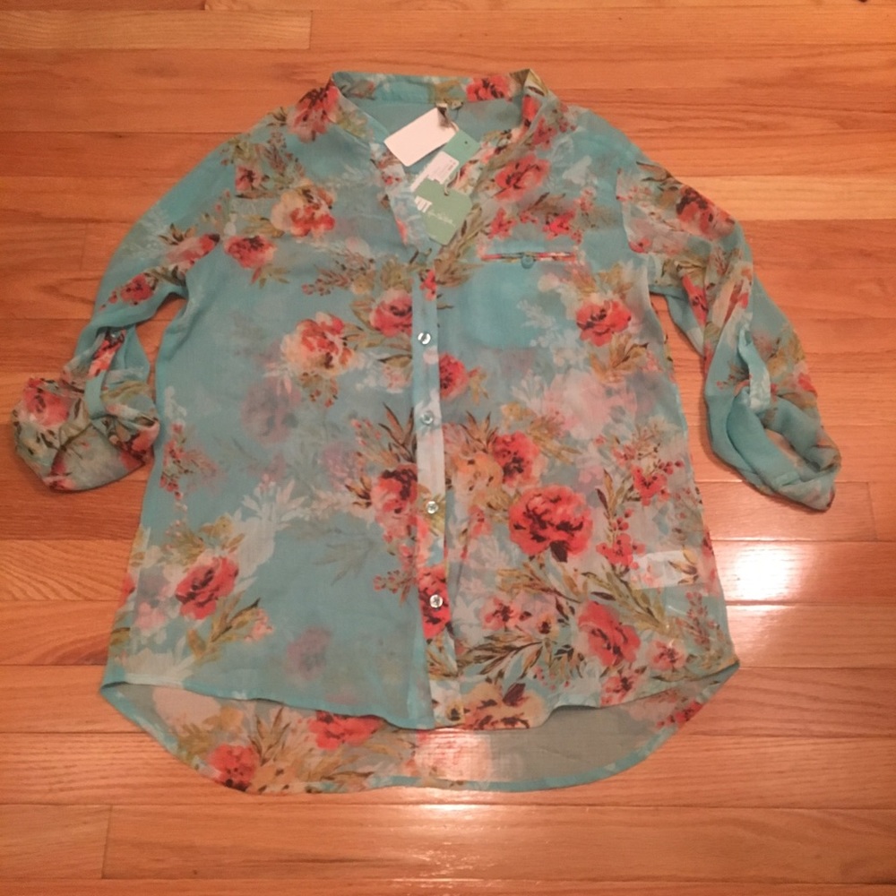 NWT Kut From The Kloth Sinclaire Button Blouse